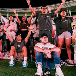 El nuevo avivamiento en Oklahoma Llenó el Estadio