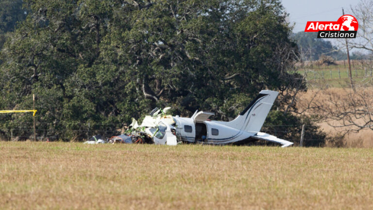 El pastor que sobrevivió a un accidente aéreo en Texas