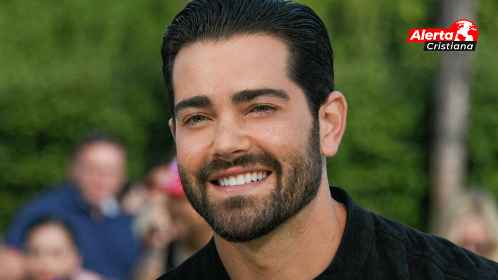 Jesse Metcalfe dice que sintió una conexión más cercana a su fe en Dios