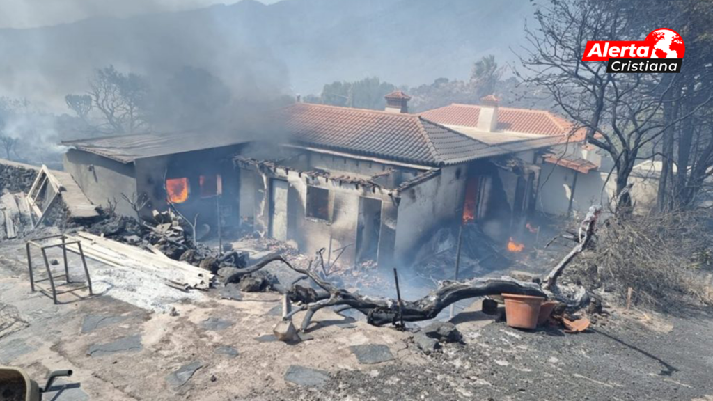 Musulmanes bombardean iglesia en Viernes Santo en