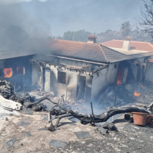 Musulmanes bombardean iglesia en Viernes Santo en