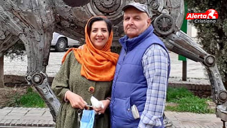 Pareja_iraní_tiene_8_meses_en_prisión_por_abrir_una_iglesia_en_casa