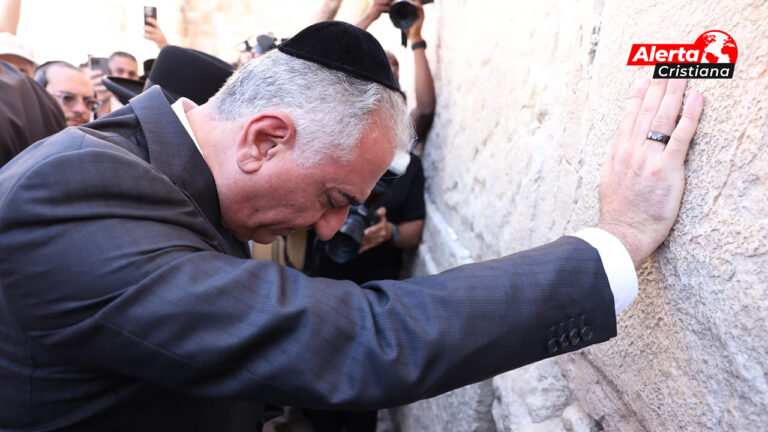 Reza_Pahlavi_reza_para_que_Irán_e_Israel_renueven_su_amistad