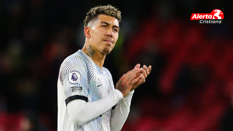 Roberto Firmino jugador del Livepool atrae a miles de personas a Cristo mediante las redes sociales y el