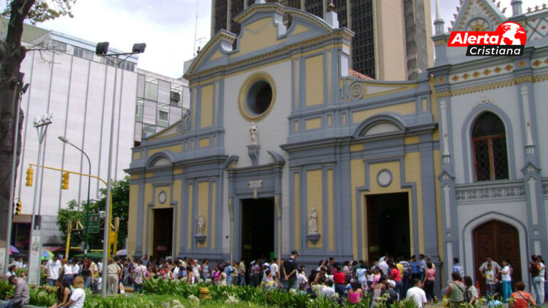 Un_hombre_mayor_muere_de_infarto_mientras_visitaba_los_Siete_Templos