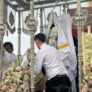 Virgen encendida en fuego