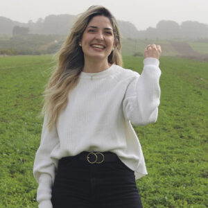 YouTuber_da_testimonio_de_como_Dios_la_sacó_de_su_adicción_a_la