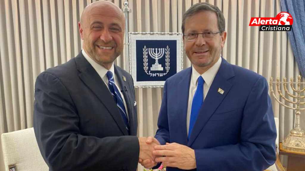 El obispo Robert Stearns anima al presidente de Israel a unirse a los pactos de Dios