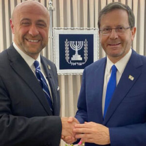 El obispo Robert Stearns anima al presidente de Israel a unirse a los pactos de Dios