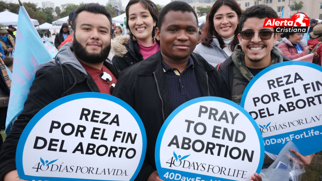 Más de 600 bebés se salvaron del aborto gracias a las oraciones de 40 Days For Life