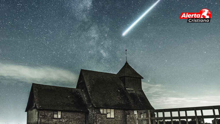 Rabino dice que la lluvia de meteoritos de las últimas semanas es una señal de la venida del Mesías