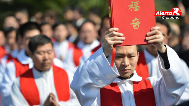 China quiere combinar el cristianismo con el comunismo y cambiar el rostro del cristianismo global