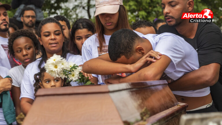 Adolescente que aceptó a Jesús y se bautizó, fue asesinado por la Policía Militar el día siguiente