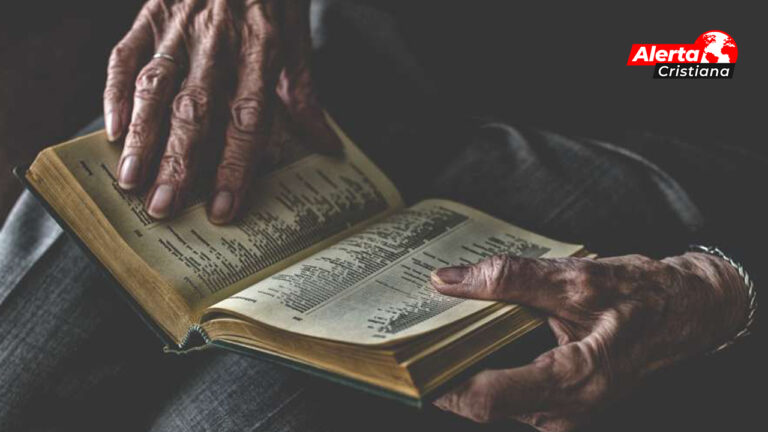 En un ancianato prohibieron la biblia porque un grupo se sintió ofendido