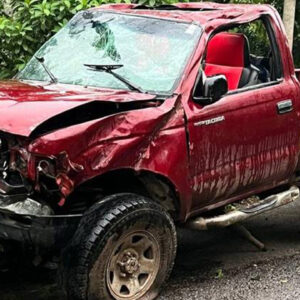 Una camioneta que trasladaba a varios feligreses cayó por un barranco matando a 8 de ellos