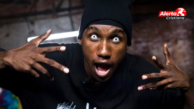 El_rapero_secular_Hopsin_se_enojó_al_darse_cuenta_de_que_en_su_concierto