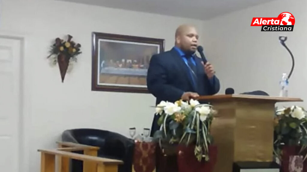 En Estados Unidos un pastor fue acusado de robo y de abuso sexual