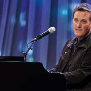El_cantante_Michael_W_Smith_compartió_su_testimonio_de_como_casi