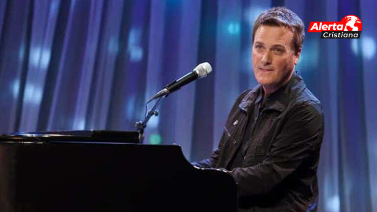 El_cantante_Michael_W_Smith_compartió_su_testimonio_de_como_casi