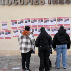 En_Francia,_varios_estudiantes_judíos_llenaron_las_paredes_de_París