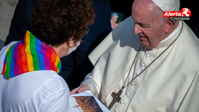 El Papa Francisco invitó a personas trans a almorzar en el Vaticano