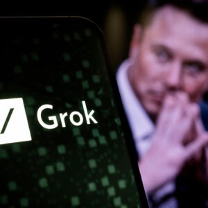 Elon_Musk,_ha_anunciado_el_lanzamiento_de_“Grok”,_una_alternativa