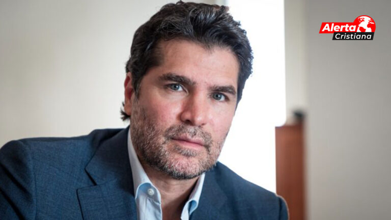 Luego_de_anunciar_la_despenalización_del_aborto_en_México,_el_actor