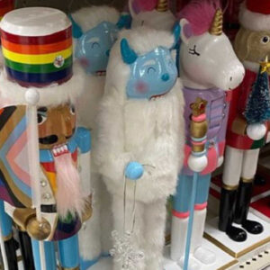 Target_corrompe_el_significado_de_la_Navidad_con_figuras_temáticas