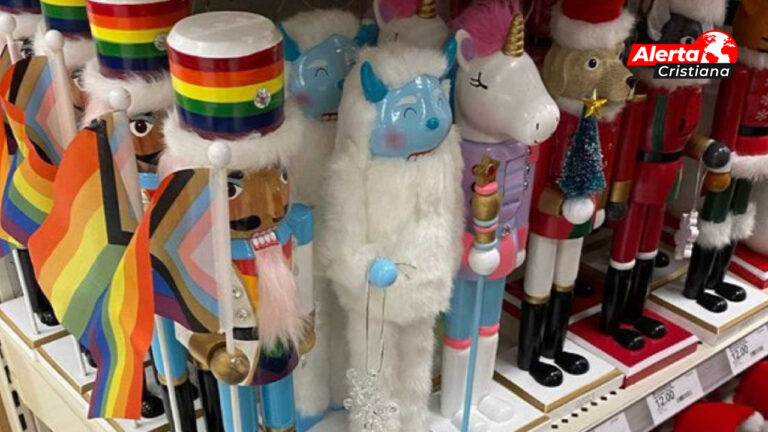 Target_corrompe_el_significado_de_la_Navidad_con_figuras_temáticas