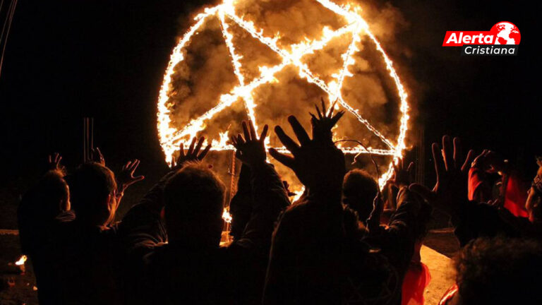 Un_ritual_impulsado_por_el_Templo_Satánico_está_ganando_popularidad