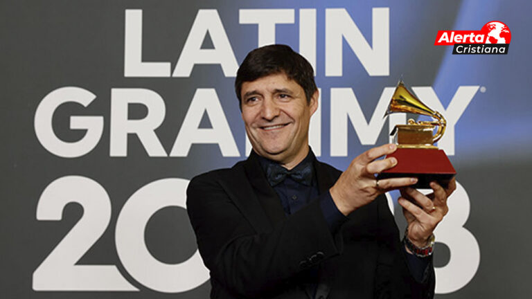 Luego_de_agradecer_a_Dios_por_un_premio,_Marcos_Vidal_ofrecerá_un