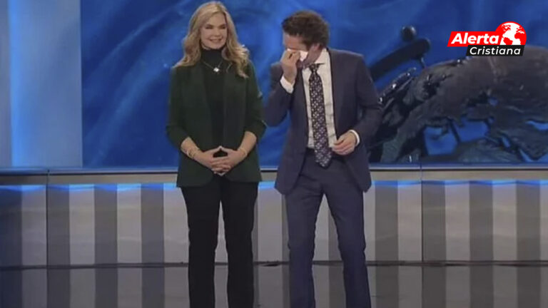 El pastor Joel Osteen lloró al decir que la iglesia ya pagó un préstamo de 100 millones de dólares de hace 2 décadas