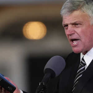 Franklin Graham habla sobre una publicación “cristiana” que afirma a Jesús era asiático