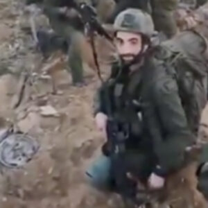 Un soldado israelí que se detuvo a orar en plena guerra salvo a sus compañeros de una muerte segura Dios frustró el ataque