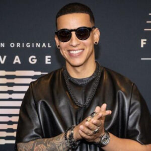 Daddy Yankee sorprende a afectados por el incendio de Chile en un evento que recaudó más de $5 millones