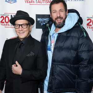 El famoso actor, Rob Schneider, se afirma cada vez más en Jesús y en el perdón