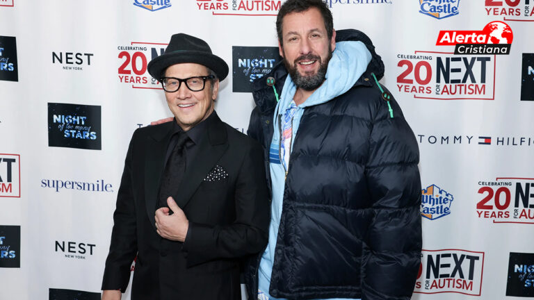 El famoso actor, Rob Schneider, se afirma cada vez más en Jesús y en el perdón