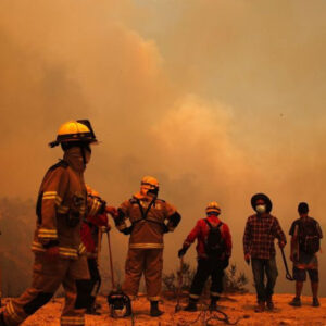 Oremos por Chile el incendio en Valparaíso deja más de 120 muertos y más de 400 desaparecidos