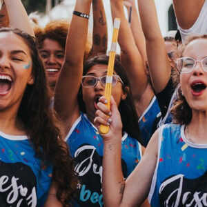 Para predicar el amor de Jesús, cientos de cristianos irrumpieron en masa durante el carnaval de Brasil