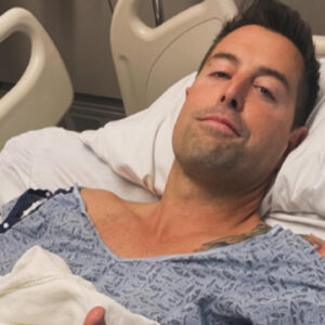 El cantante Jeremy Camp pidió oraciones luego de ser llevado a una operación del corazón