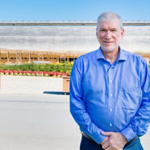 Apologista cristiano Ken Ham rechaza teorías que afirman que el milagro de la multiplicación fue un fenómeno ambiental