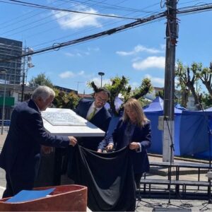 Chile rinde homenaje a la Biblia con un nuevo monumento en su honor