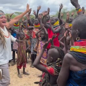 Tribus en Kenia entregan sus vidas a Cristo tras escuchar el Evangelio por primera vez